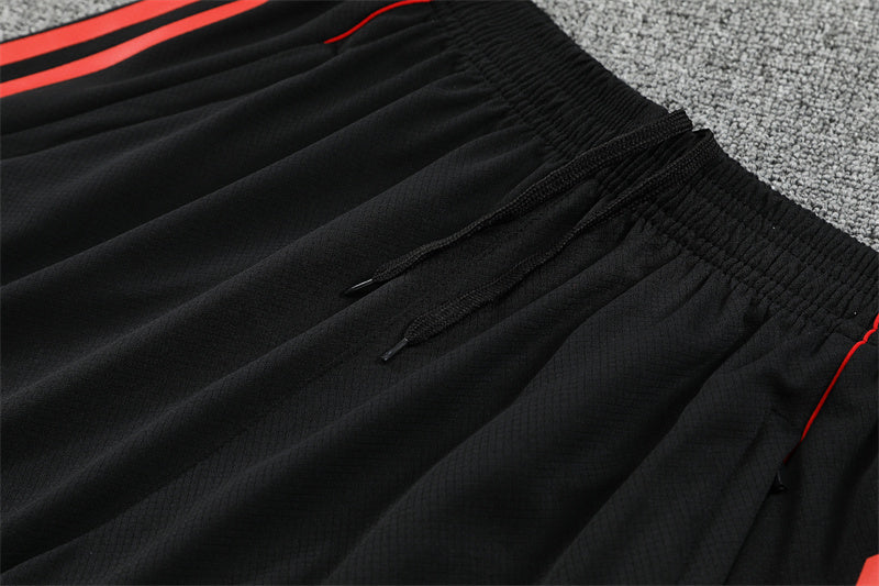 Manchester United Training Tracksuits 25/26 Football Kit product image 4