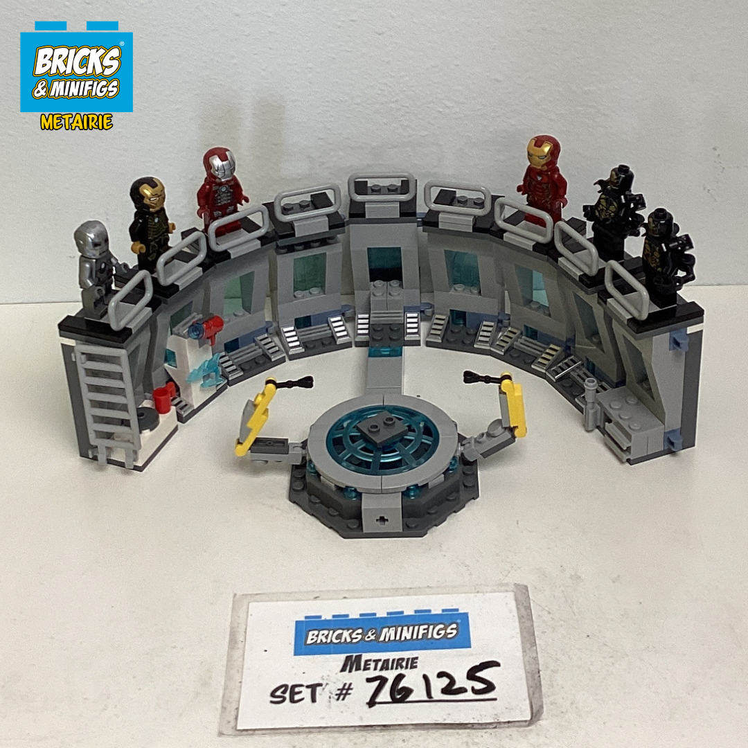 76125 Iron Man Hall of Armor (U1) product image 1, provided for visual reference and product detail review