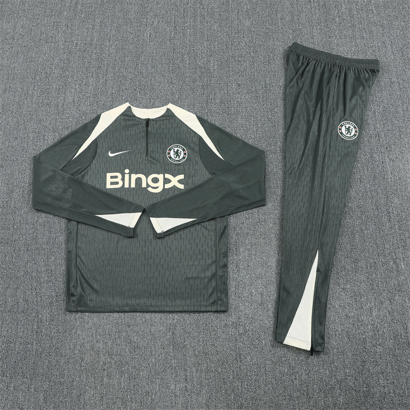 Player Version Chelsea Training Tracksuits 25/26 Football product image 2