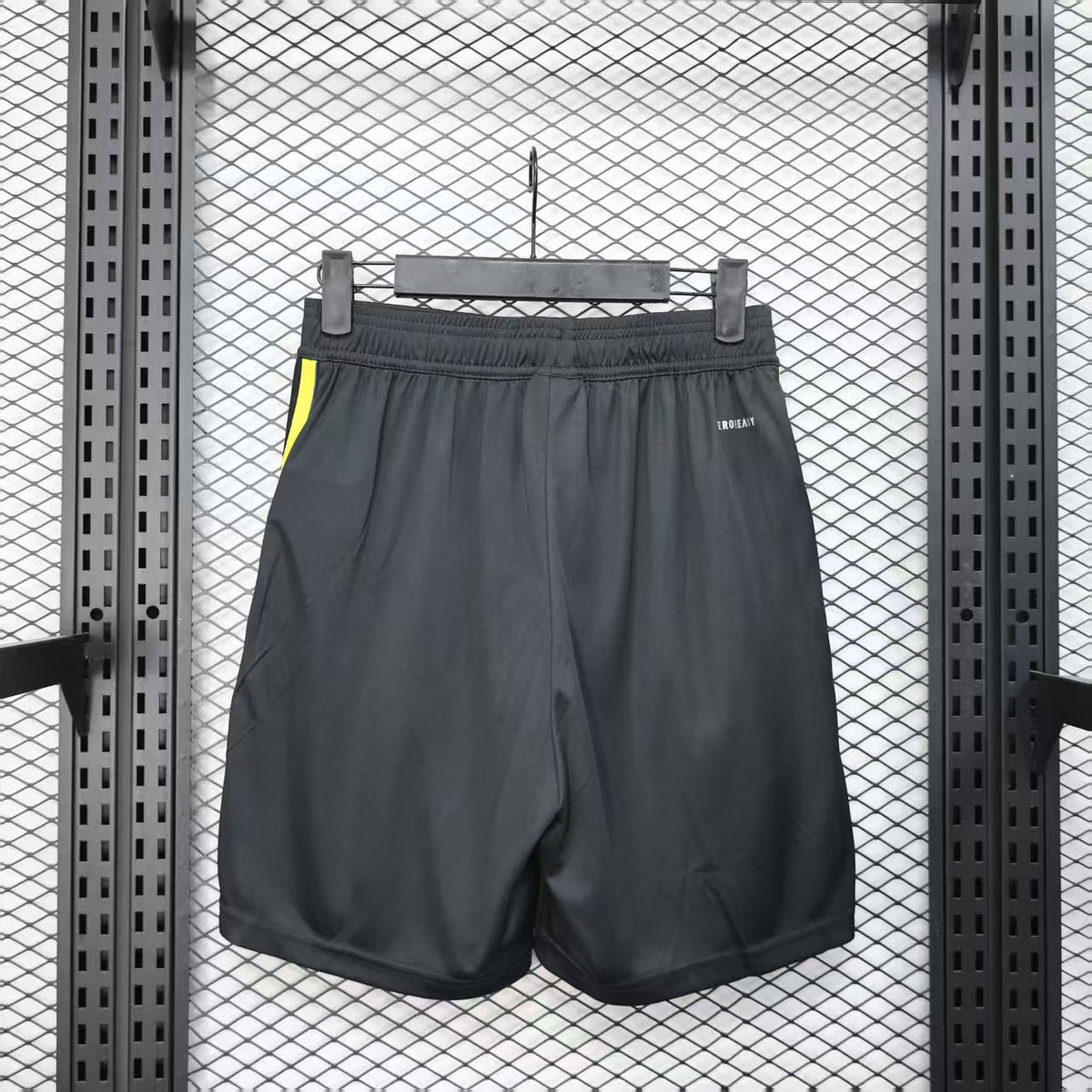 Player Version Manchester United Shorts 25/26 Black product image 6