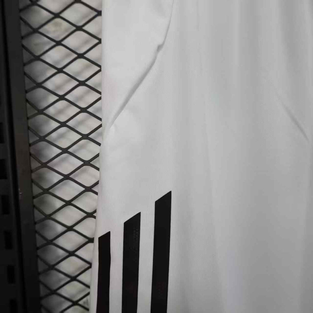 Player Version Manchester United Shorts 25/26 White product image 5
