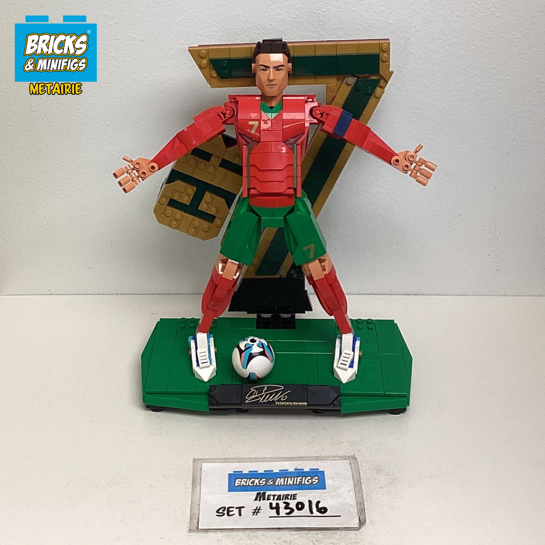 43016 Cristiano Ronaldo – Football Legend (U) product image 1, provided for visual reference and product detail review