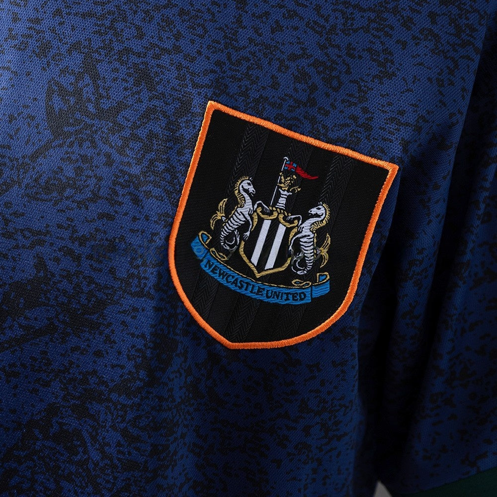 Newcastle United Jersey 1997-98 Away Retro Kit product image 5