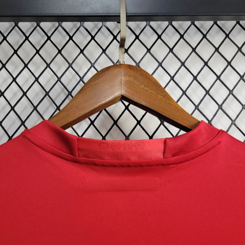 Retro Manchester United Home Kit 16/17 Football Jersey product image 8