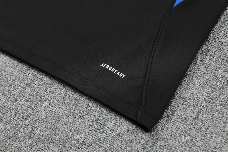 Manchester United Training Tracksuits 25/26 Football Kit product image 7