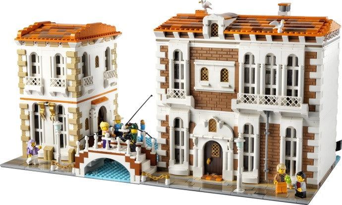 910023 Venetian Houses product image 3, provided for visual reference and product detail review