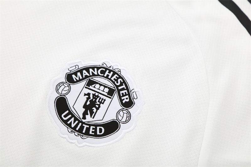 Manchester United Training Tracksuits 25/26 Football Kit product image 16