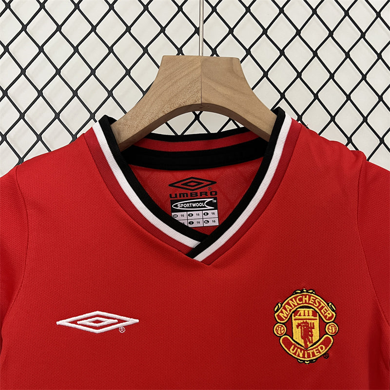 Retro Kids Manchester United Home Jersey 00/01 product image 2
