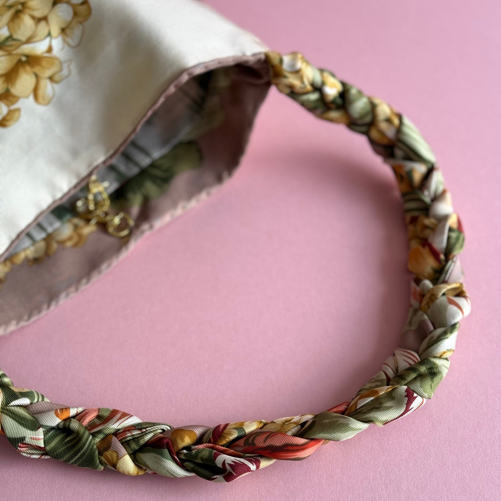 The Confetti Le Saque Petit ~ Vintage Gucci ‘Hydrangea & Tulips’