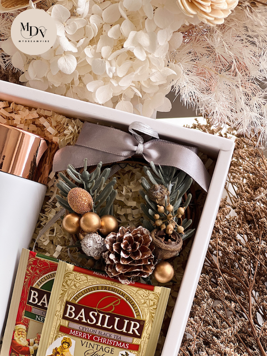 Holiday Harmony Tea Collection