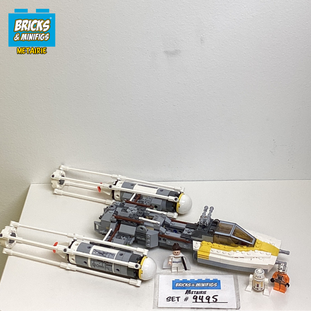 9495 Gold Leader's Y-wing Starfighter product image 1, provided for visual reference and product detail review