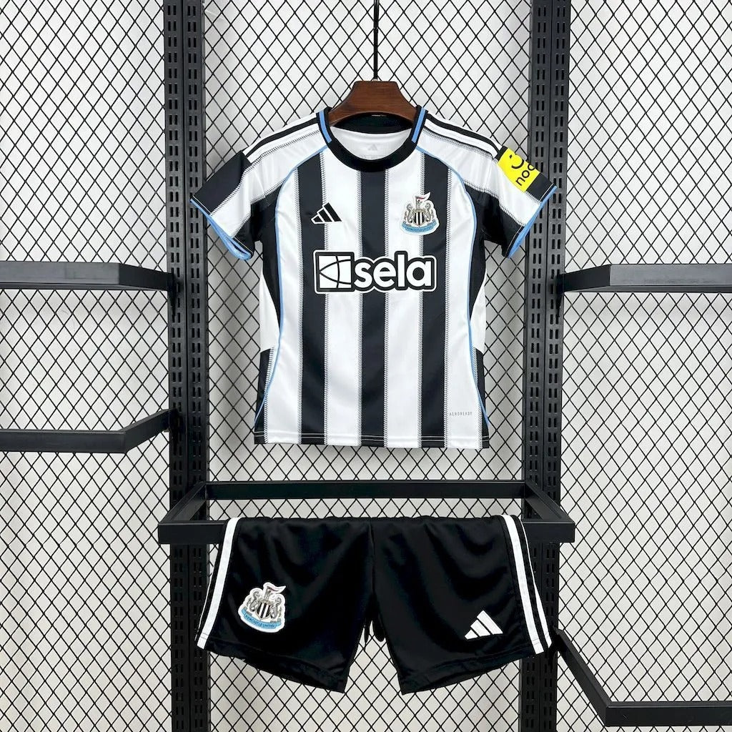 Kids Newcastle United Jersey 25/26 Home Football Kit Soccer product image 1