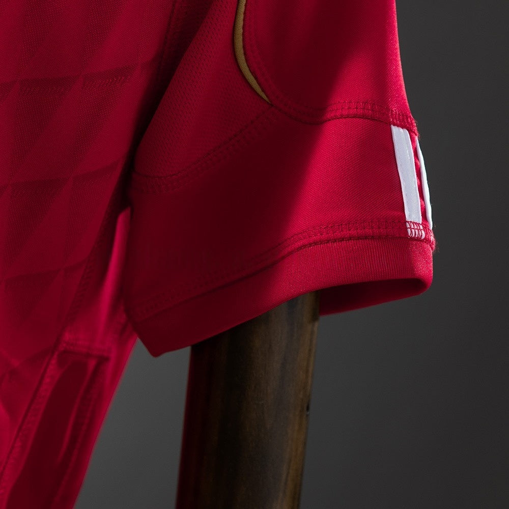 Liverpool Jersey 2010-11 Home Retro Football Kit product image 3