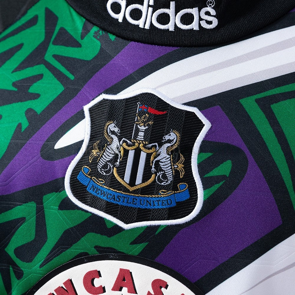 Newcastle United Jersey 1995-96 Goalkeeper Retro Football product image 4