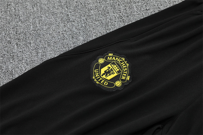 Manchester United Training Tracksuits 25/26 Football Kit product image 11