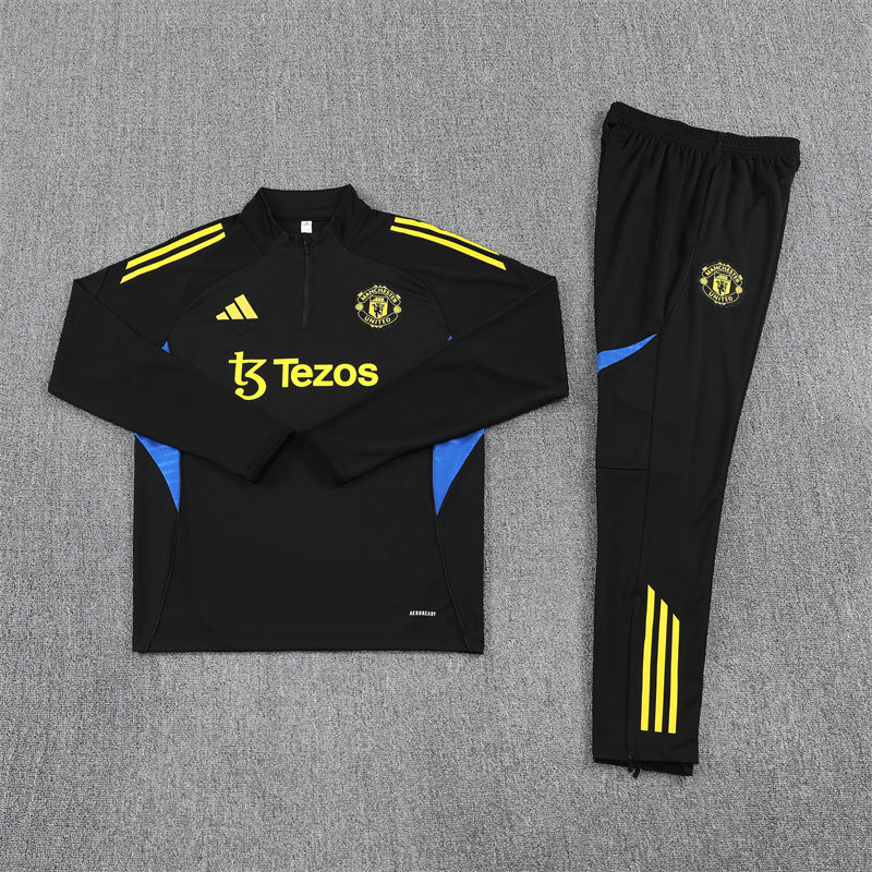 Manchester United Training Tracksuits 25/26 Football Kit product image 2
