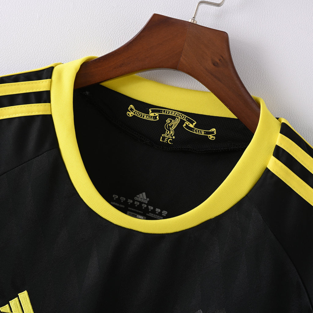 Retro Liverpool Third Jersey 2010-11 Football Kit Soccer product image 10