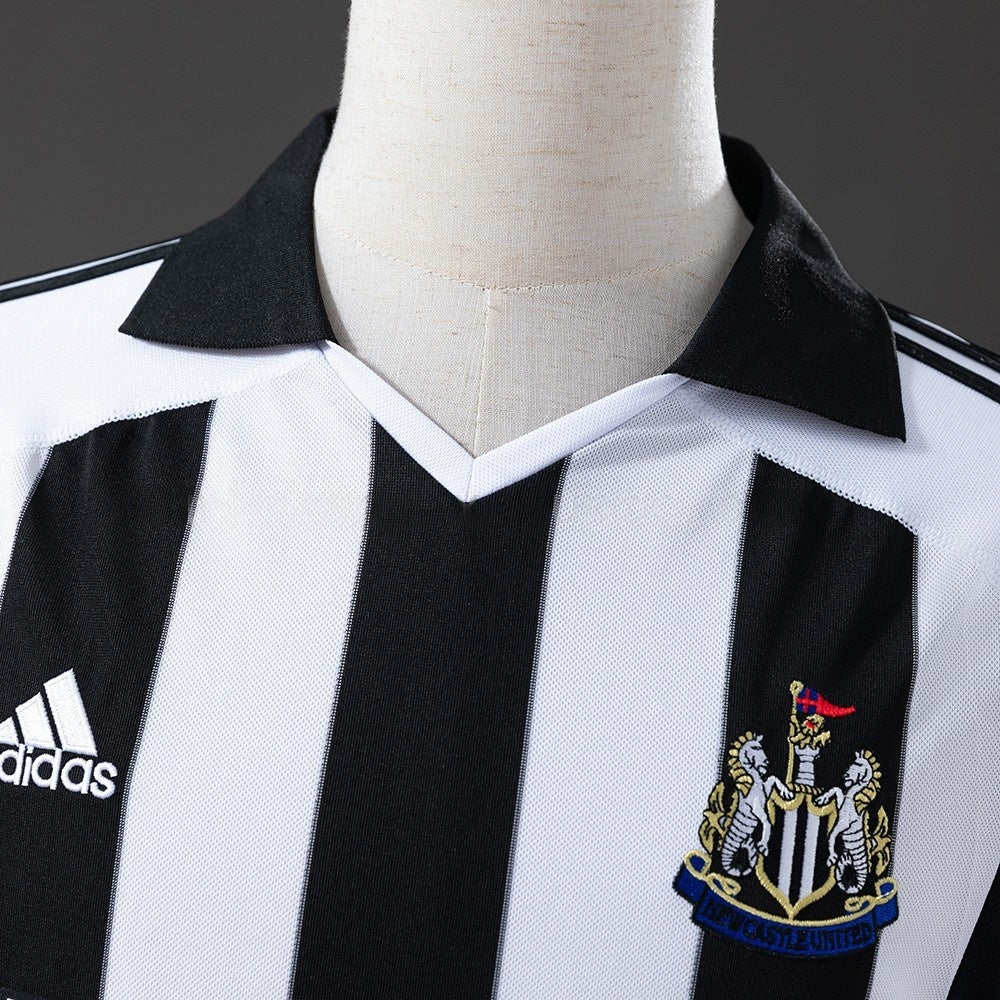 Newcastle United Jersey 2003-05 Home Retro Football Kit product image 7