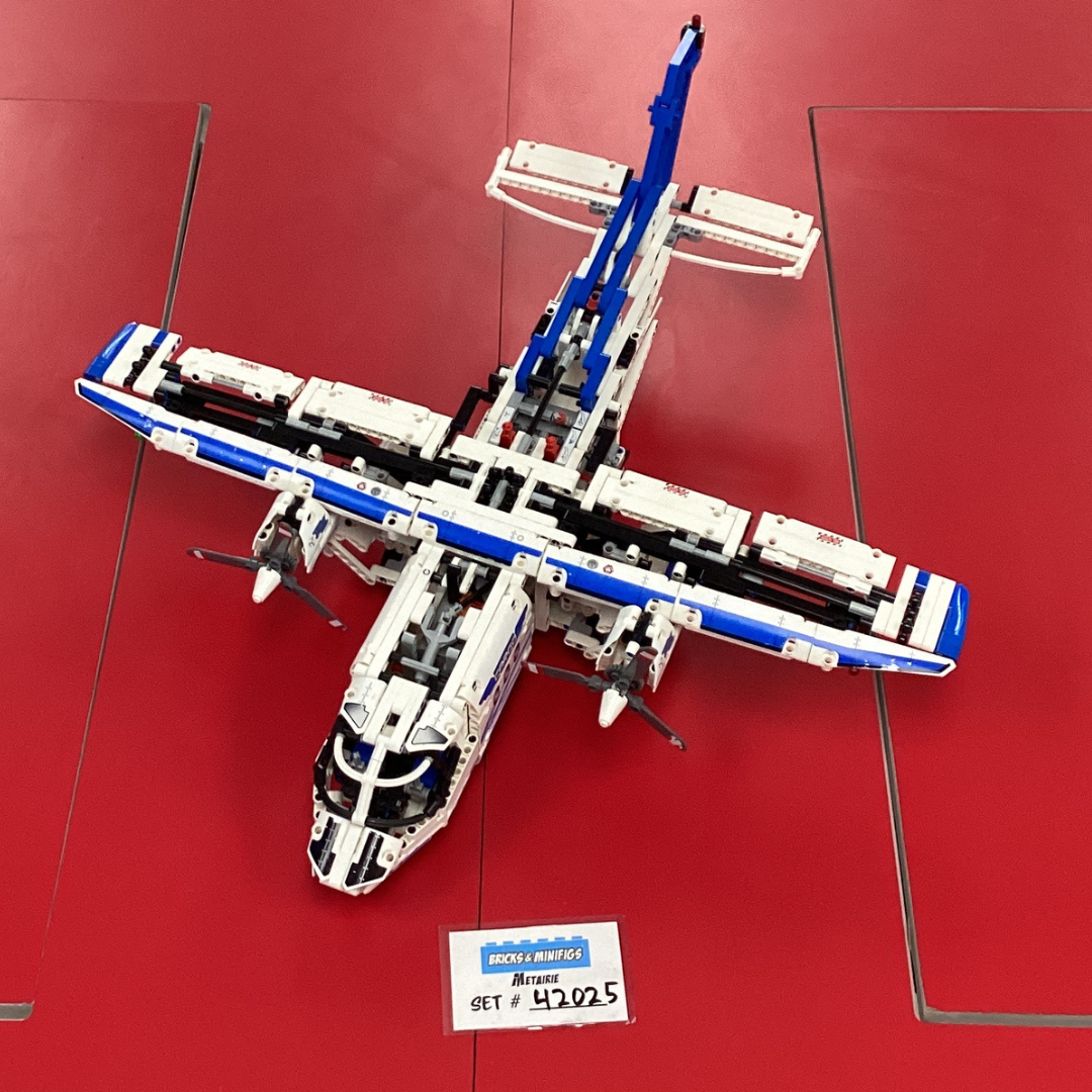 42025 Cargo Plane (U) product image 1, provided for visual reference and product detail review