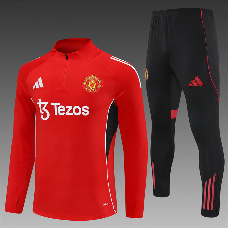 Manchester United Training Tracksuits 25/26 Football Kit product image 1