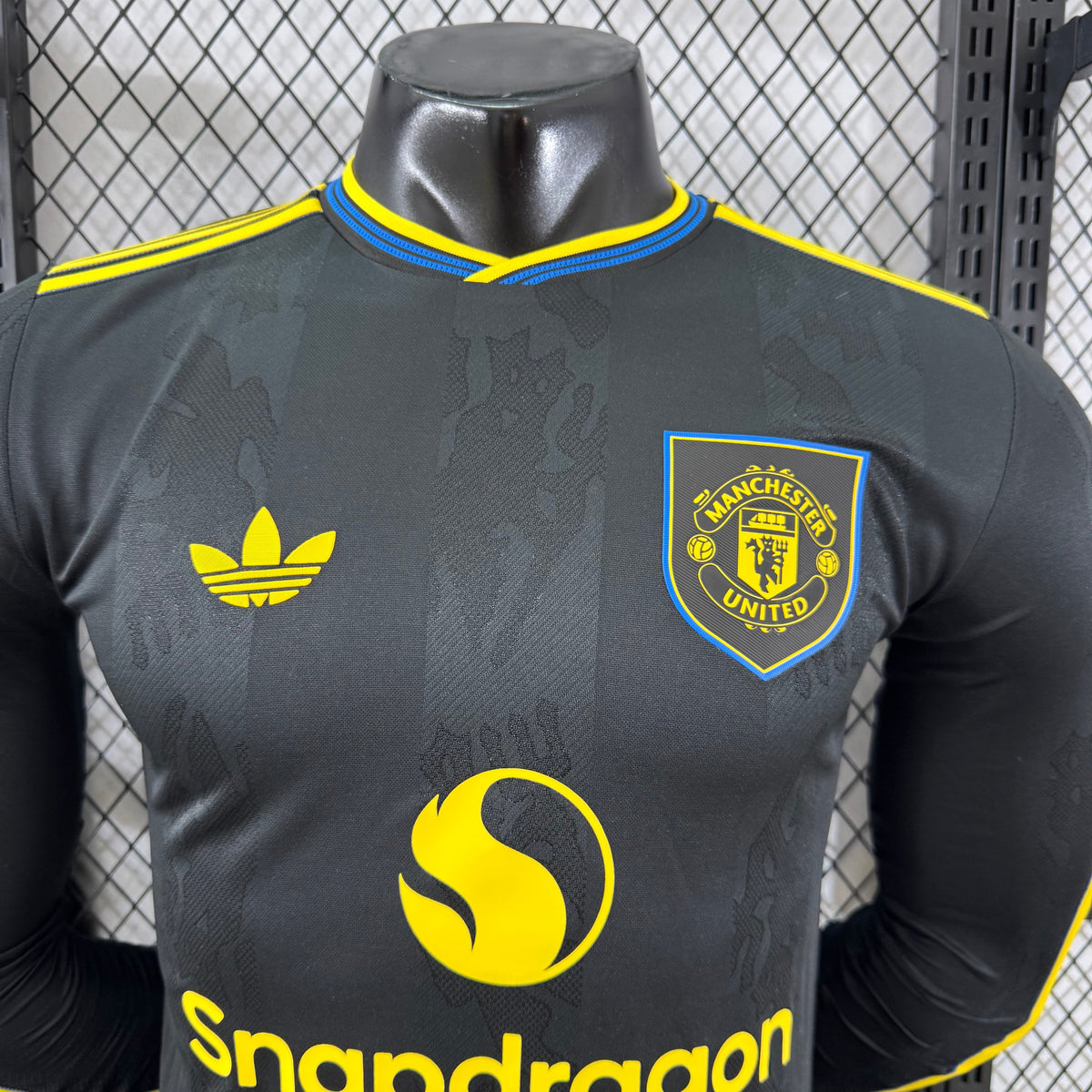 Player Version Manchester United Jersey 25/26 Third Long product image 2