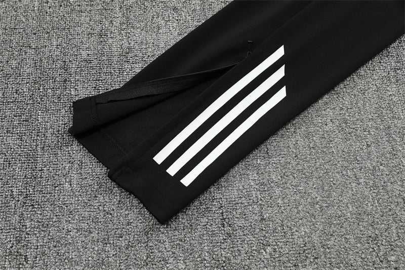Manchester United Training Tracksuits 25/26 Football Kit product image 14