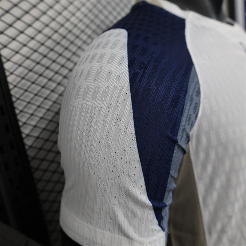 Player Version Tottenham Jersey 25/26 Home Football Kit product image 5