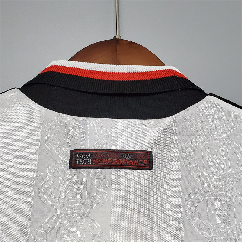 Manchester United Jersey Away Kit 1997/98 Retro Football product image 8