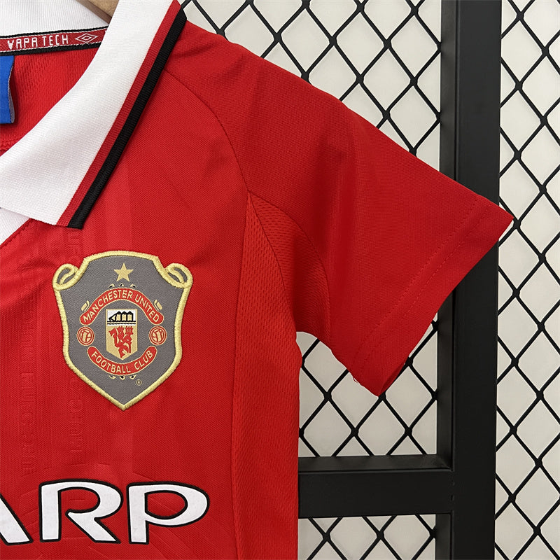 Retro Kids Manchester United Home Jersey 99/00 product image 3