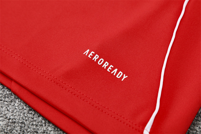 Manchester United Training Tracksuits 25/26 Football Kit product image 18
