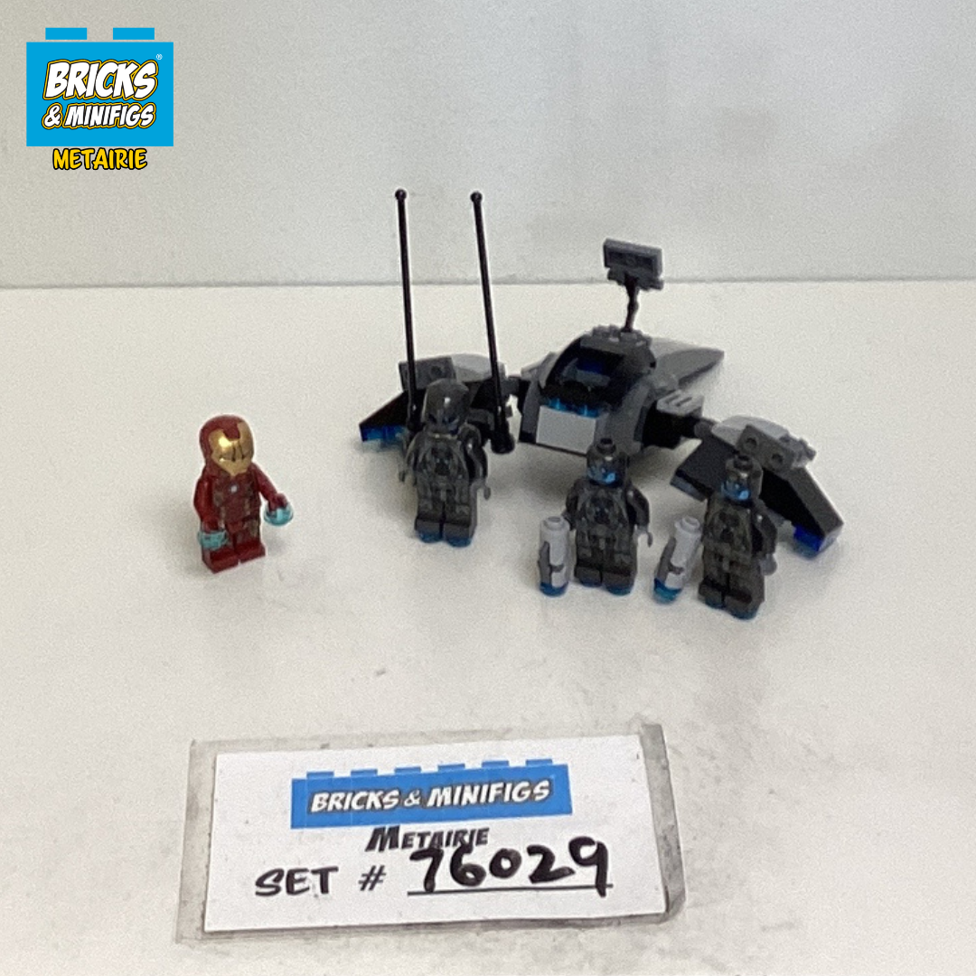 76029 Iron Man vs. Ultron (U) product image 1, provided for visual reference and product detail review