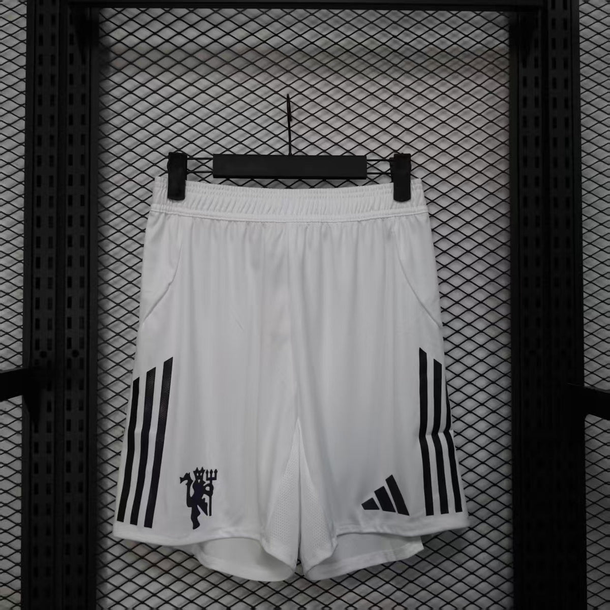 Player Version Manchester United Shorts 25/26 White product image 1