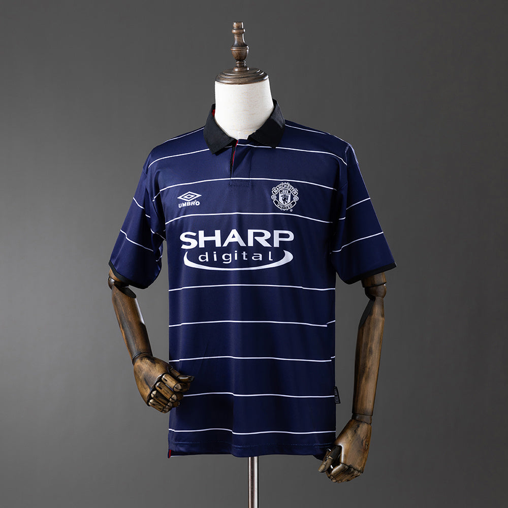 Manchester United Jersey 1999/00 Third Retro Kit product image 1