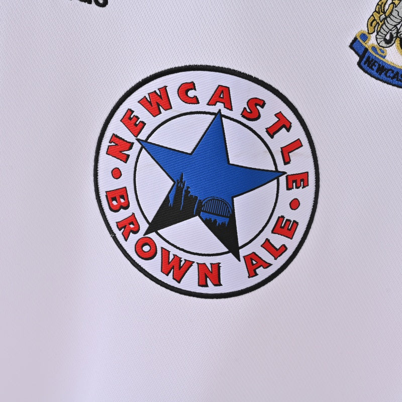 Retro Newcastle United Jersey 1999-00 Away Football Kit product image 5