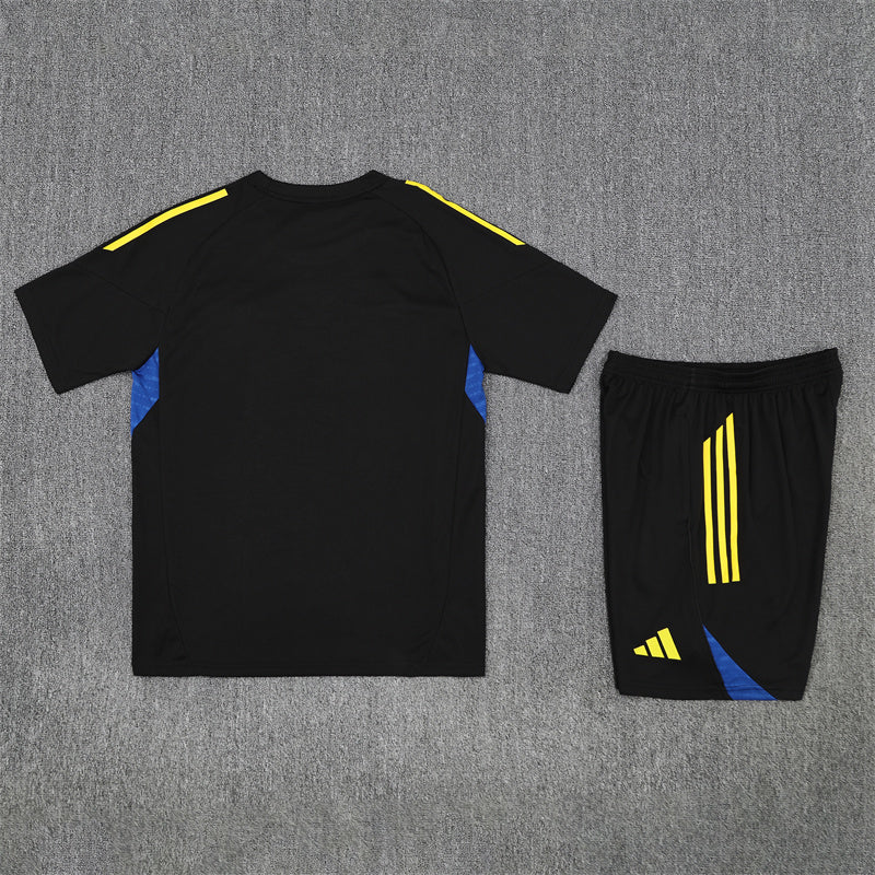 Manchester United Training Tracksuits 25/26 Football Kit product image 3
