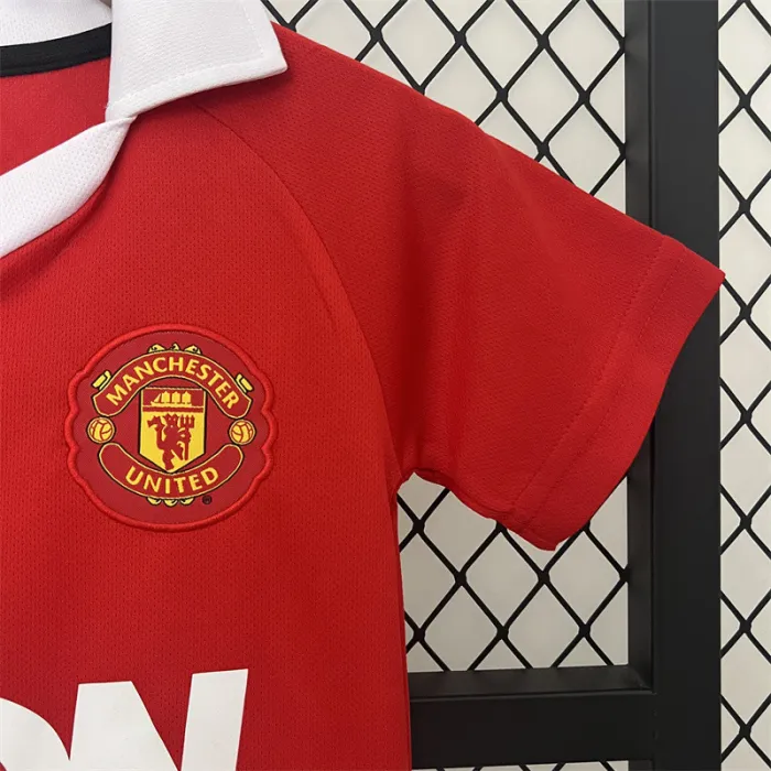 Retro Kids Manchester United Home Jersey 10/11 product image 3