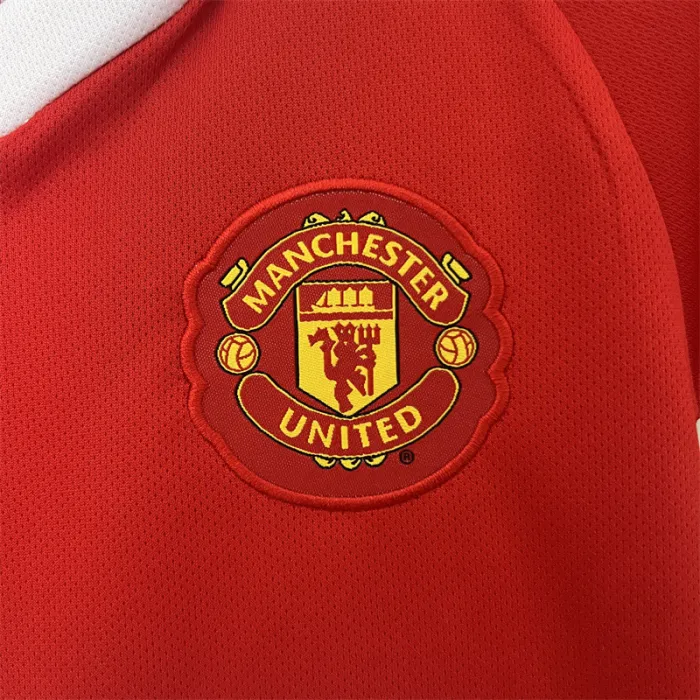 Retro Kids Manchester United Home Jersey 10/11 product image 4