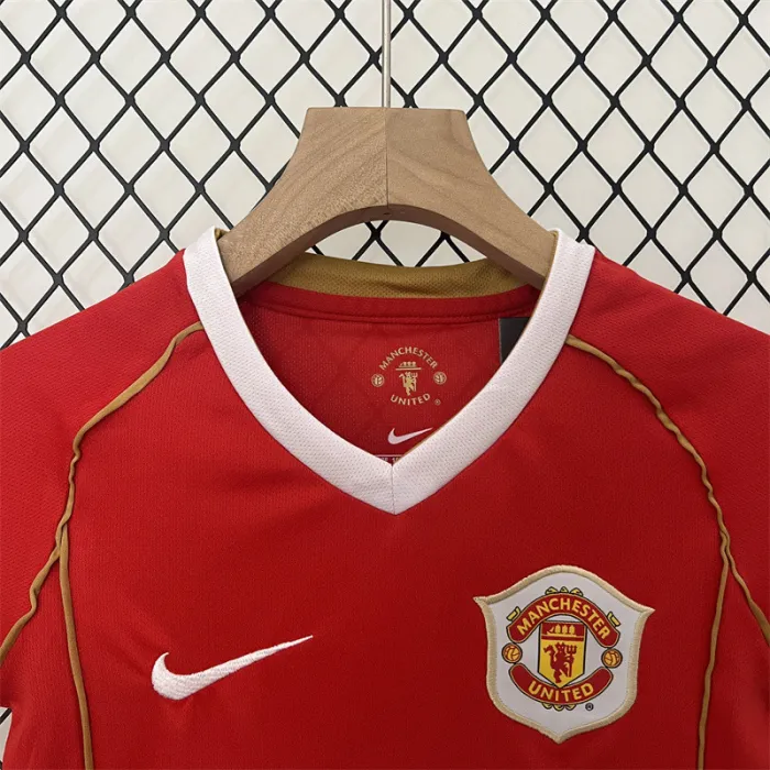 Retro Kids Manchester United Home Jersey 06/07 product image 2