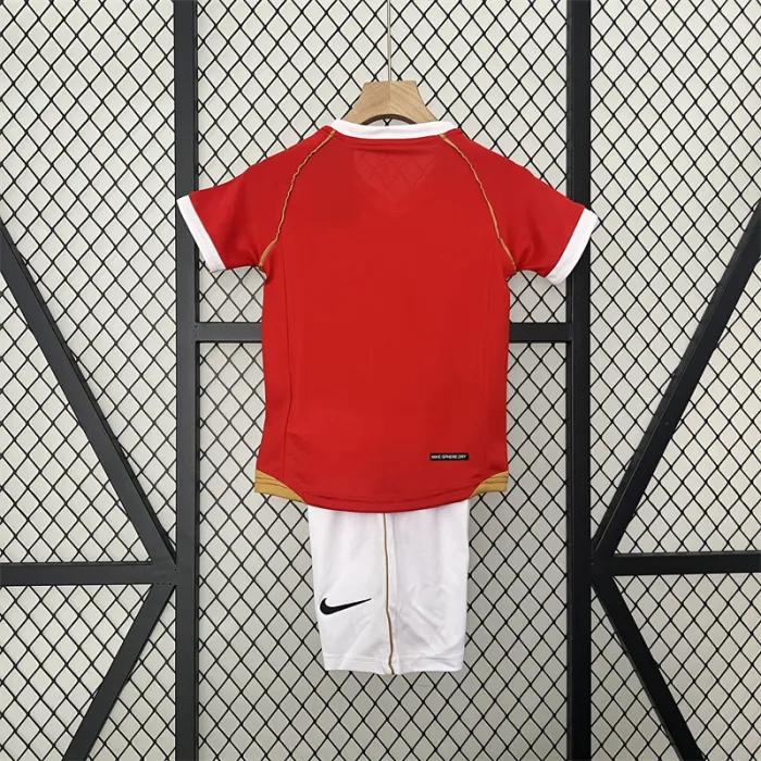 Retro Kids Manchester United Home Jersey 06/07 product image 8