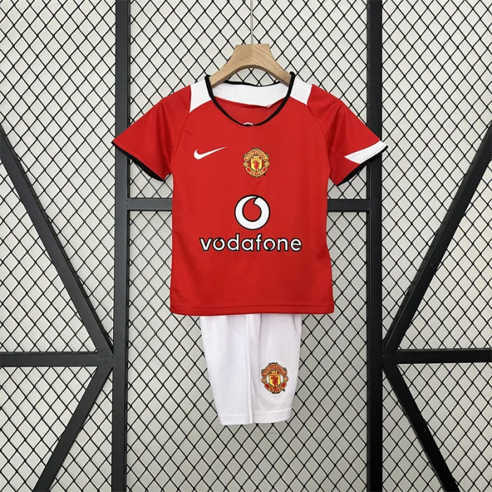 Retro Kids Manchester United Home Jersey 05/06 product image 1