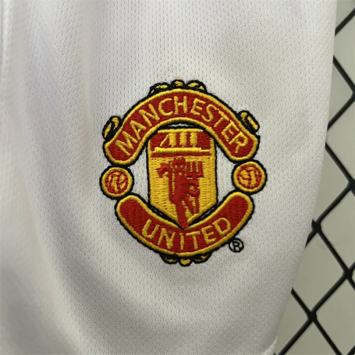 Retro Kids Manchester United Home Jersey 05/06 product image 6