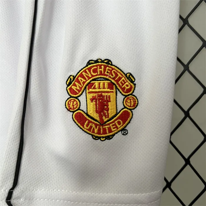 Retro Kids Manchester United Home Jersey 00/01 product image 6