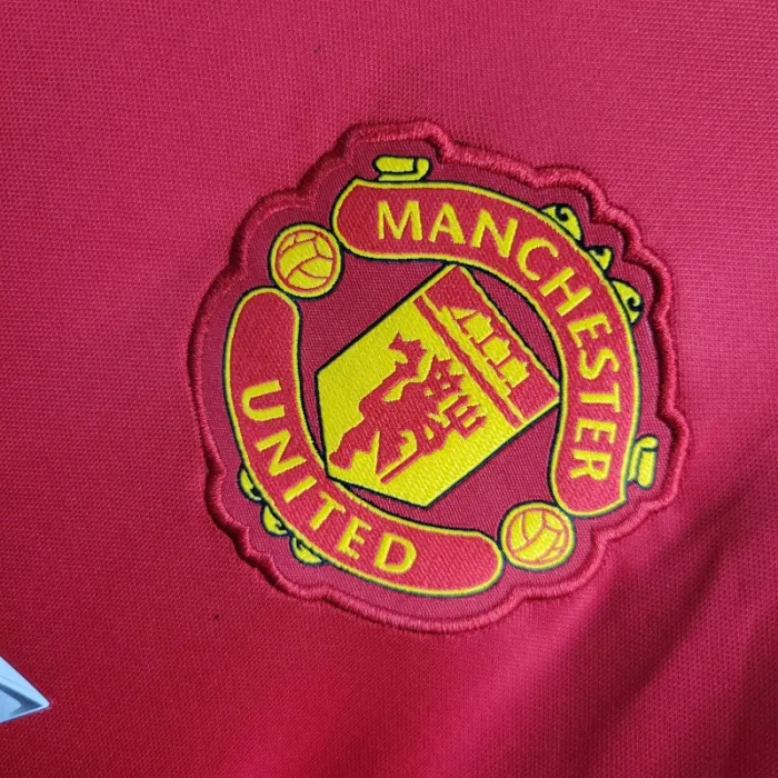 Retro Manchester United Home Kit 16/17 Football Jersey product image 2