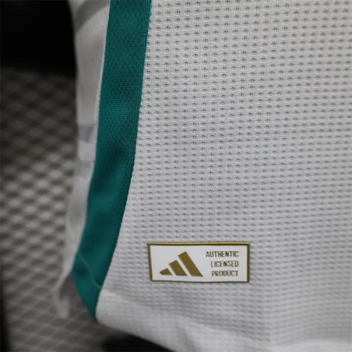 Player Version Newcastle United Third Kit 24/25 Football product image 9