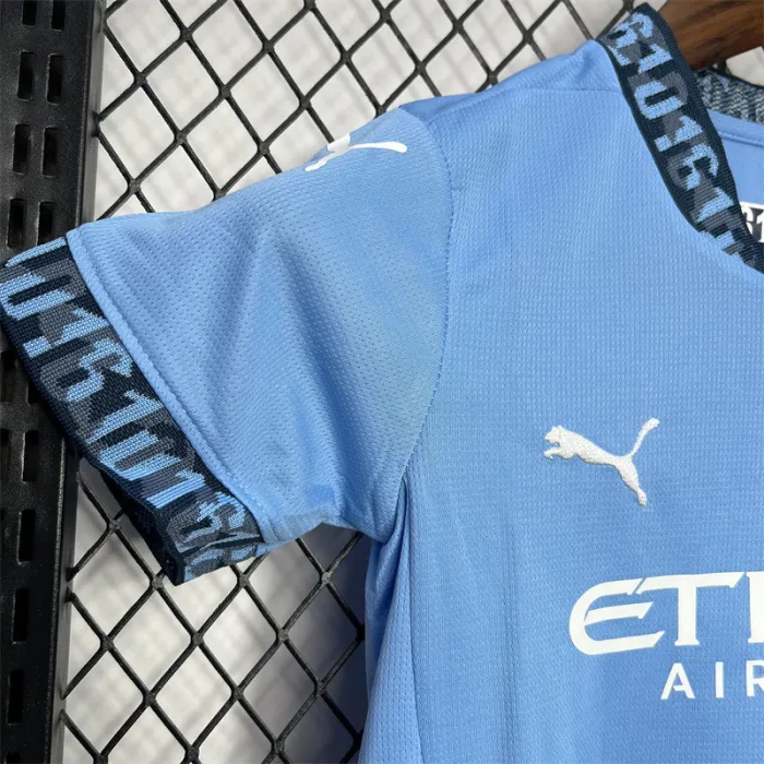 Kids Manchester City Home Kit 24/25 Football Jersey product image 4