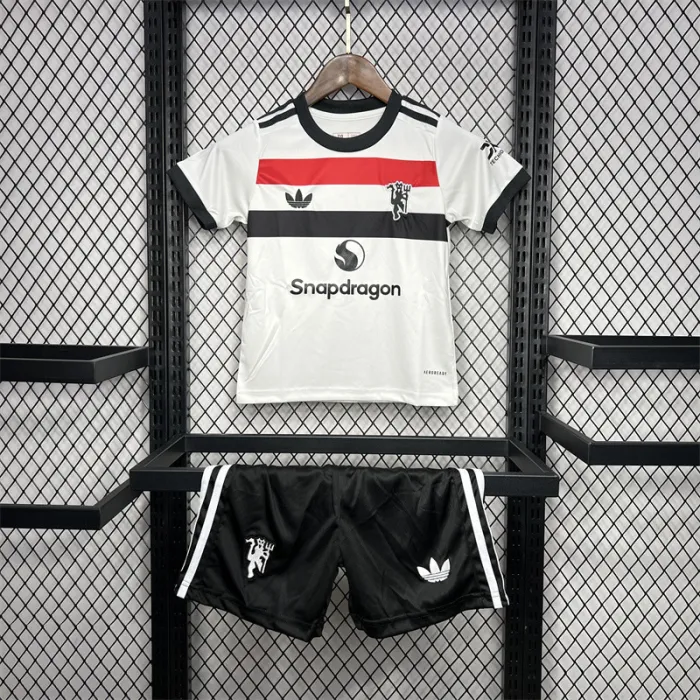 Kids Manchester united Third Jersey 24/25 Football Kit product image 1
