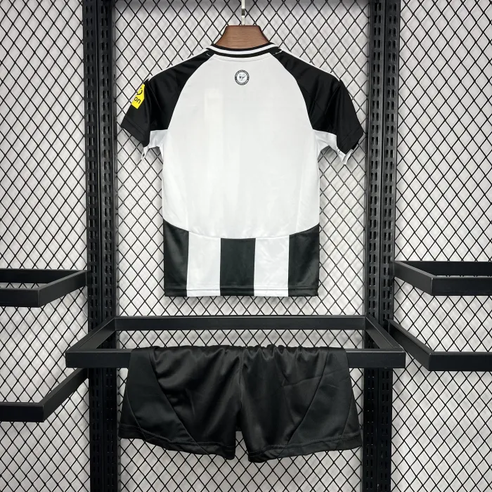 Kids Newcastle United Home Kit 24/25 Football Jersey product image 2