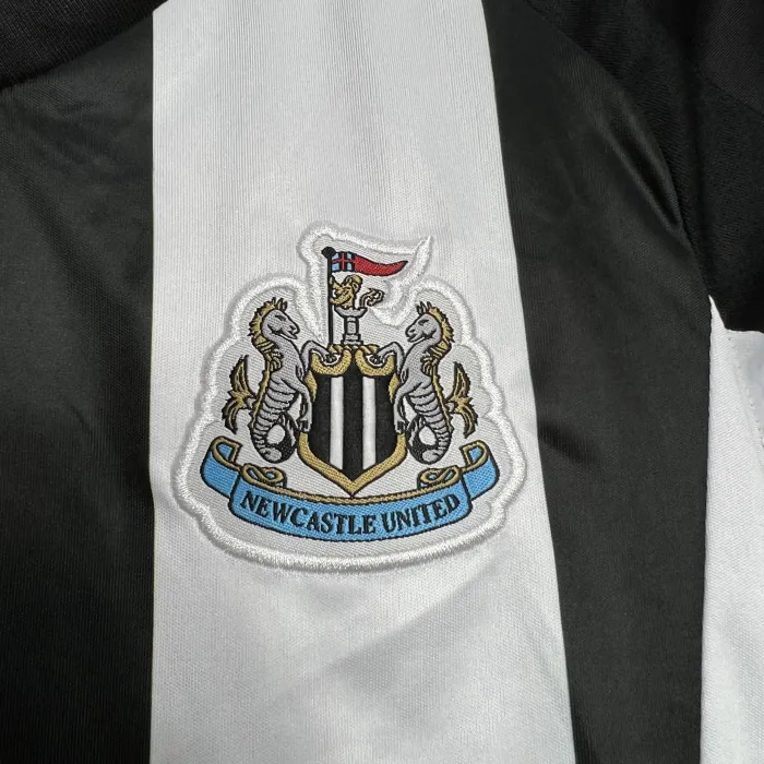 Kids Newcastle United Home Kit 24/25 Football Jersey product image 4