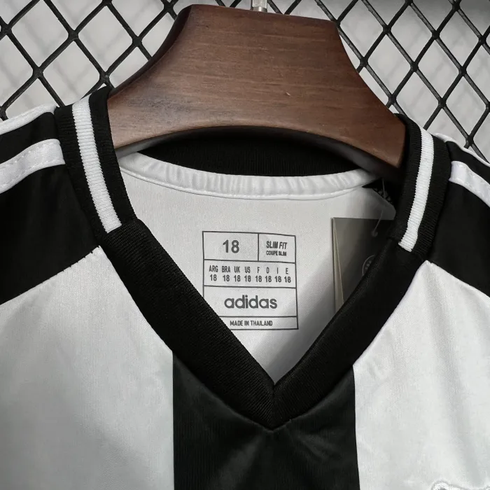 Kids Newcastle United Home Kit 24/25 Football Jersey product image 6