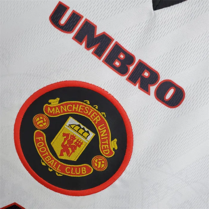 Manchester United Jersey Away Kit 1996/97 retro Football product image 3